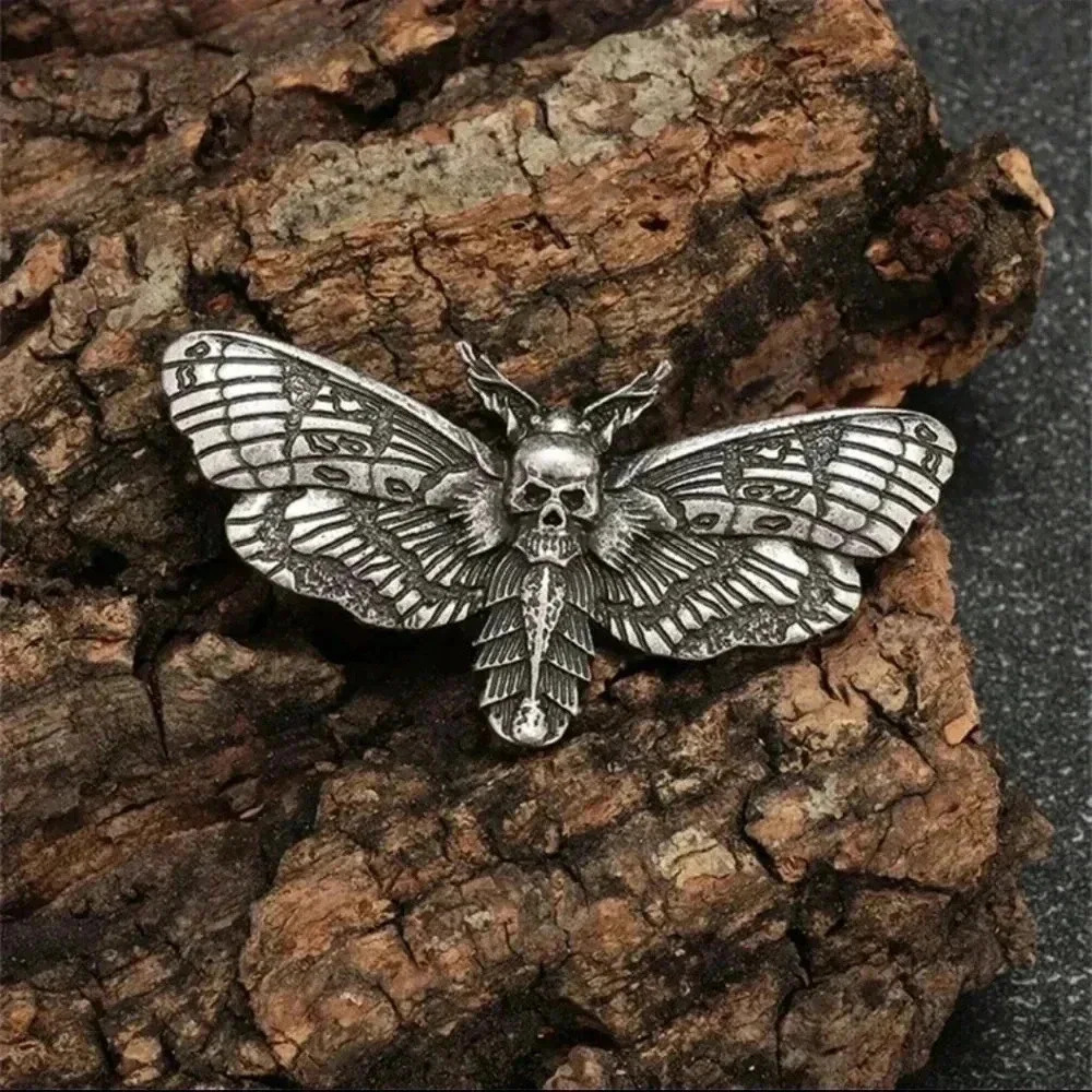 Gothic skull moth brooch enamel charm accessories women's black grey white black - Picture 2 of 3